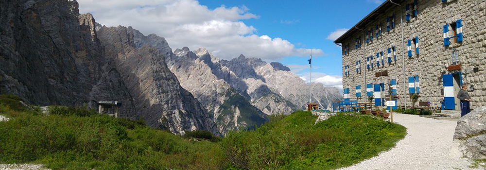 Il rifugio Galassi, storia di amicizia e di umanità